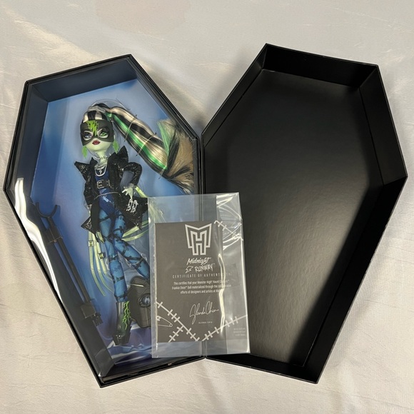 Monster High Haunt Couture Midnight Runway Frankie Stein Doll Mattel - Picture 12 of 14